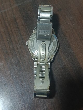 Reloj Lotus Multifunción Gris y Plateado