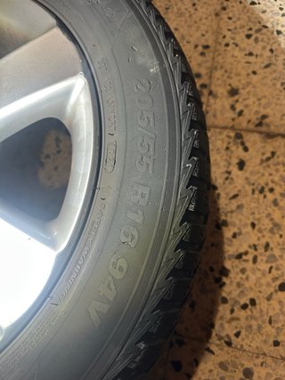 Llantas con neumáticos