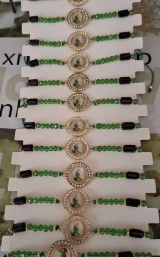 Pulseras San Judas Tadeo Doradas y Verdes