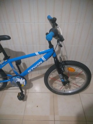 Bicicleta infantile Btwin 20 pulgadas como nueva