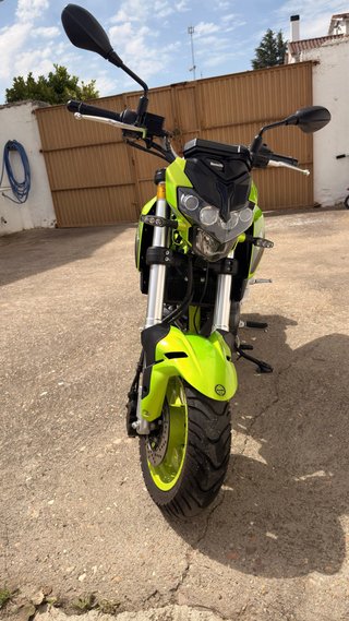 Benelli TNT Tornado Naked 125cc Verde Lima
