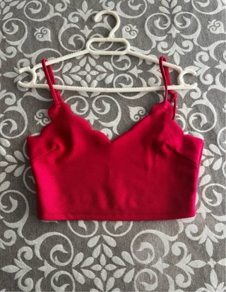 Top corto rosa fucsia tirantes finos