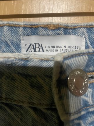 Pantalones cortos vaqueros Bershka