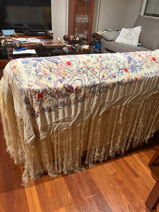 Mantón de Manila antiguo bordado