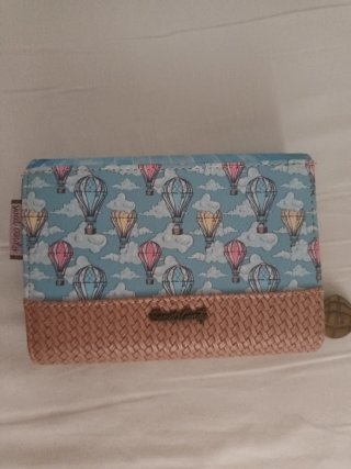 Monedero Sweet Candy Azul y Beige. Sin estrenar