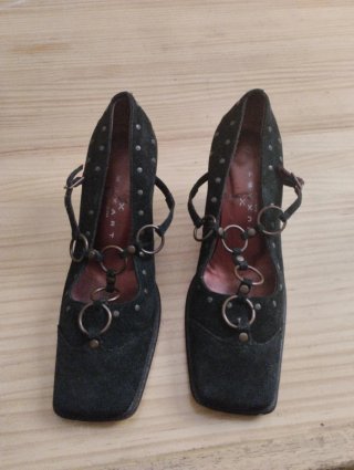 Zapatos de ante Vintagede tacón negro