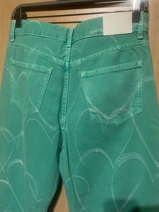 Pantalones Bershka verdes con corazones