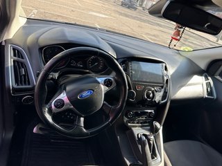 Ford Focus 2014 tambien lo cambio a una moto