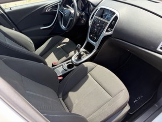 Opel Astra 2014
