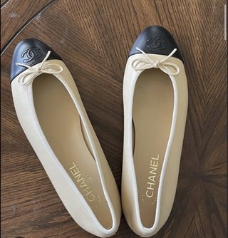 Bailarinas Chanel Beige y Negro Sin uso