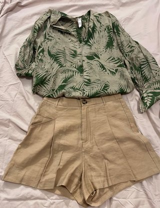 Shorts beige Zara