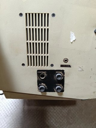 Televisor y Radio Antiguo Crown