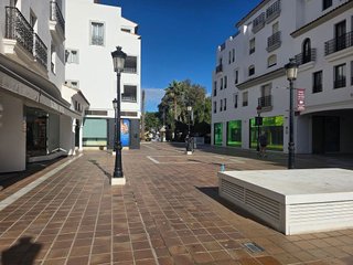 Local comercial en alquiler en Puerto Banús en Marbella