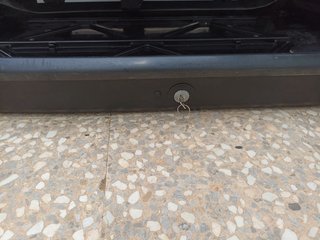 Cofre portaequipajes coche negro