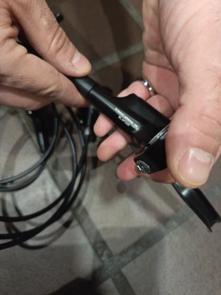 Manetas Freno Hidráulico Shimano BL-MT200
