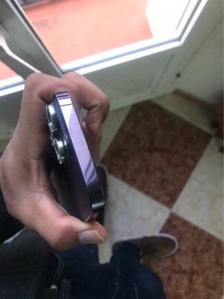 iPhone 14 Pro Morado