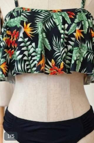 Camiseta floral 8 más, zapatos ybolso