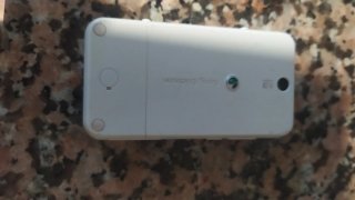 Teléfono Sony Ericsson Blanco R306