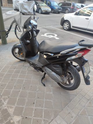 Kymco Agility 125cc Scooter Negra