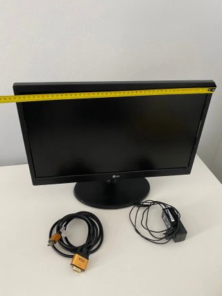 Monitor LG 19,5 Negro Modelo: 20M38A