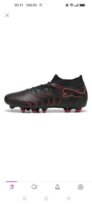Botas de fútbol Puma negras y naranjas