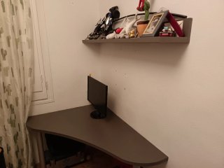 Escritorio de rincón gris