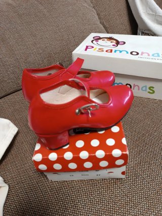 Tacones Pisamonas Niña Rojos talla 27