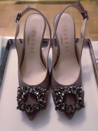 Zapatos Joya Scandal. Talla 35 Piel Gris.