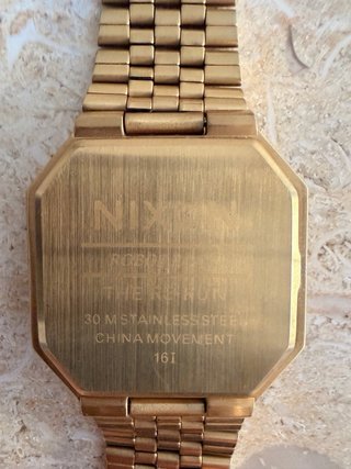 Reloj Nixon Dorado