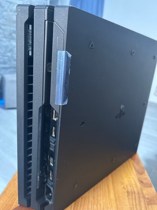 Ps4 Pro Negra + Mando