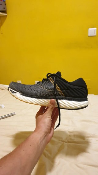 Saucony Triumph 17 Zapatillas Running Negro/Oro