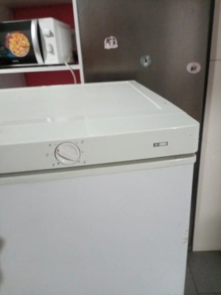 Congelador White Westinghouse con compartimentos