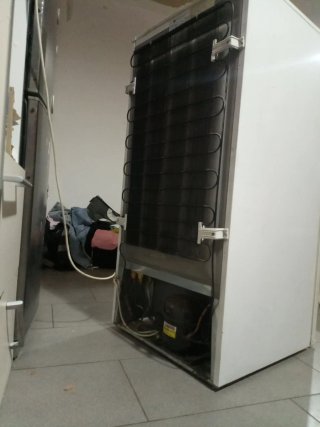 Congelador White Westinghouse con compartimentos