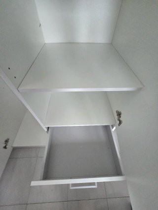 Armario blanco Ikea 2 puertas y 3 cajones