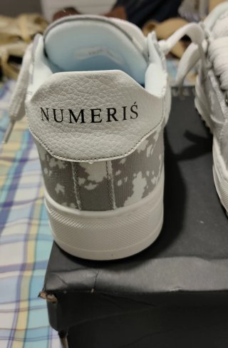 Numeris grises y blancas T42