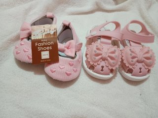 Zapatillas Puma Bebé Blancas y zapatitos talla 20.
