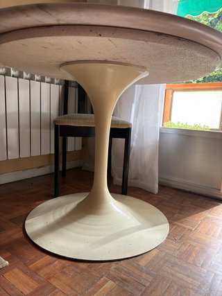 Mesa de marmol Knoll