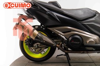 KYMCO AK 550