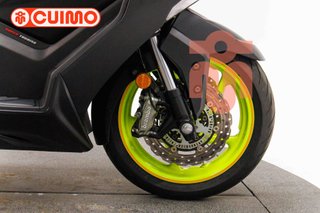 KYMCO AK 550