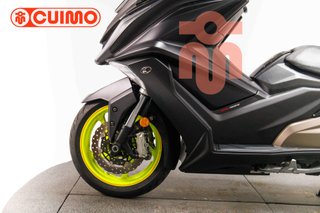 KYMCO AK 550