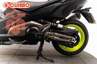 KYMCO AK 550