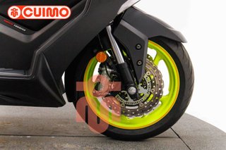 KYMCO AK 550