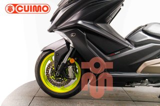 KYMCO AK 550