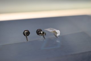 Pendientes botón oreja plata de ley: Pequeñas tuercas.