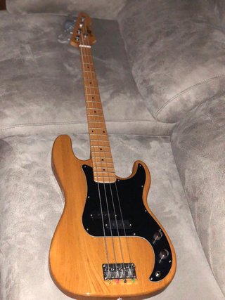 Bajo 4 cuerdas Precision Bass