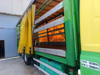 Mercedes-Benz axor 2005