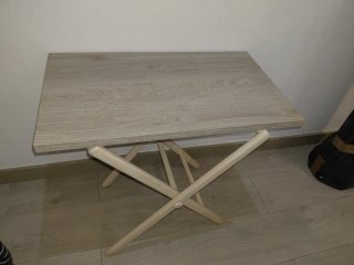 Mesita plegable de madera