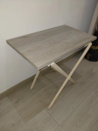 Mesita plegable de madera