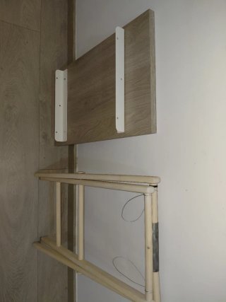Mesita plegable de madera