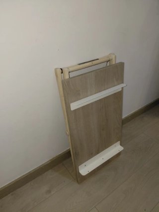 Mesita plegable de madera